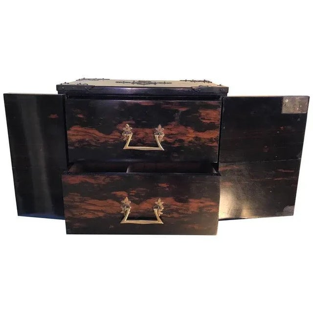 English Gothic Style Brass-Bound Two-Drawer Cigar Box in Macassar Ebony For Sale - Image 9 of 9