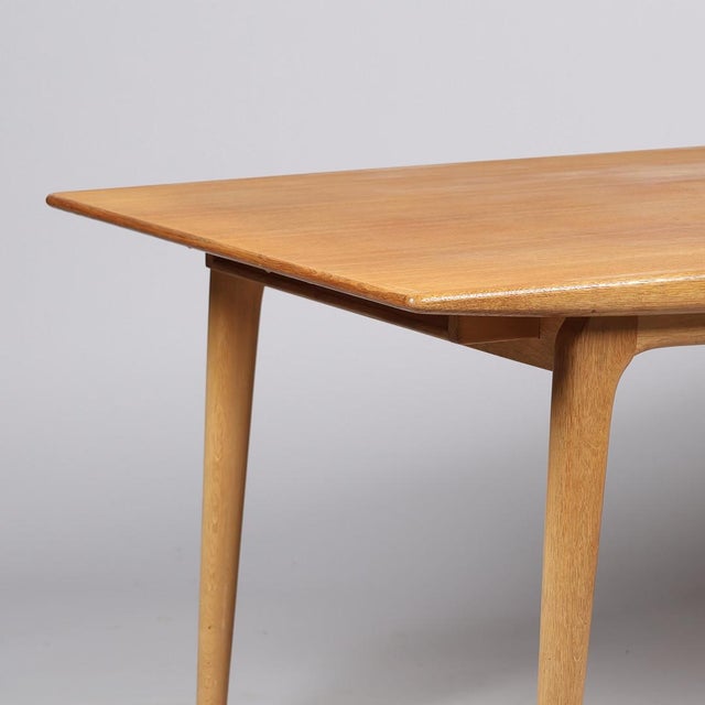 Mid-Century Model 371 Dining Table in Oak by Alfred Christensen for Slagelse Møbelfabrik, Denmark For Sale - Image 4 of 12