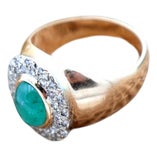 Gold Ring with Cabochon-Shaped Emerald For Sale