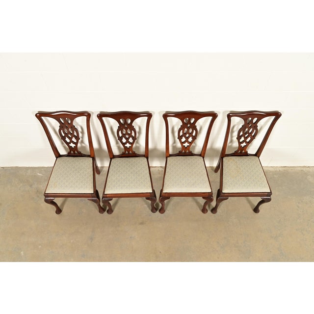 Mid 20th Century Henredon Style Georgian Carved Mahogany Dining Chairs, Set of Four For Sale - Image 5 of 12