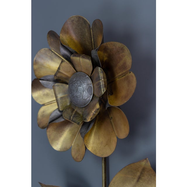 Mid-Century Modern Brass and Metal Flower-Shaped Twin Arm Sconce, France, 1950s For Sale - Image 11 of 18
