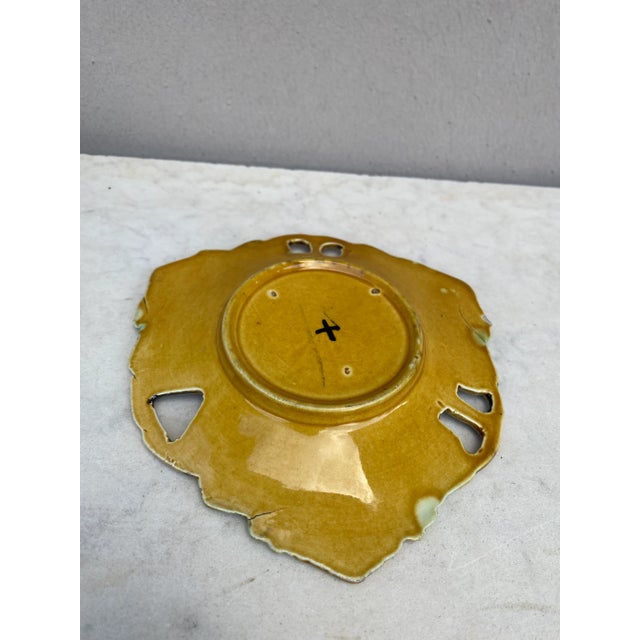 French Majolica Dish Leaf, Circa 1890 For Sale - Image 4 of 5