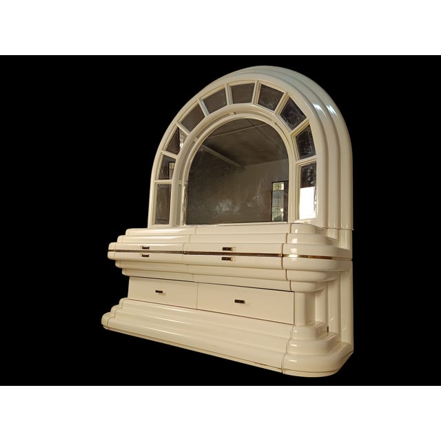 White Space Age Chest of Drawers with Illuminated Mirror, 1970s For Sale - Image 8 of 10