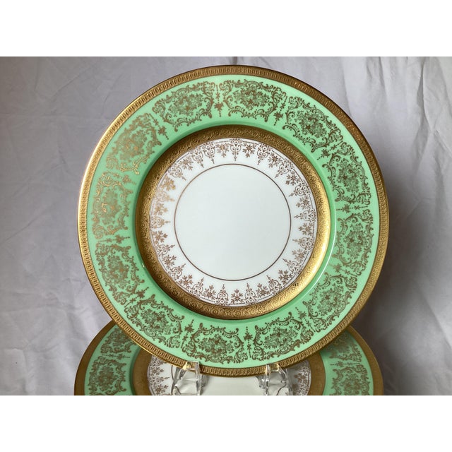 Traditional Mid 20th Century Apple Green and Gilt Service Plates - Set of 11 For Sale - Image 3 of 8