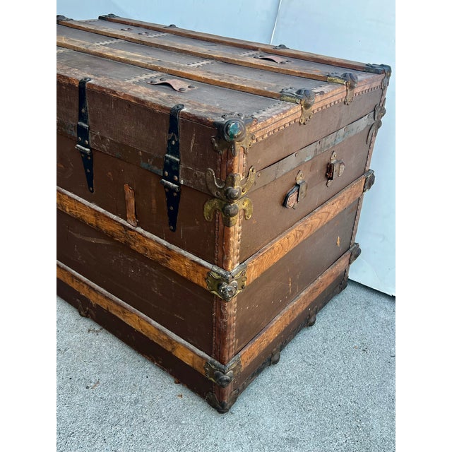 Antique C. W. Weeks Steamer Trunk With Original Key, Circa 1910 For Sale - Image 4 of 11