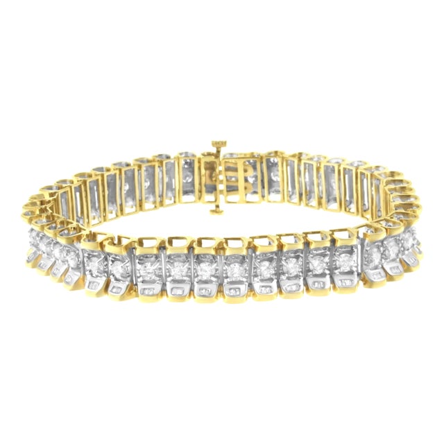 14K Yellow and White Gold 5.0 Cttw Round & Baguette Cut Diamond 7" Reflective Tennis Bracelet For Sale