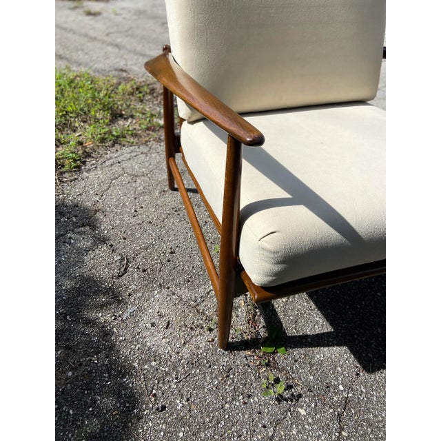 Late 20th Century Mid Century Modern Lounge Armchair | Kofod Larsen for Selig For Sale - Image 5 of 12