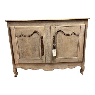 Late 19th Century 2 Doors Provincial Style Louis XV Buffet For Sale