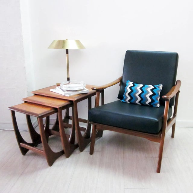 Contemporary Black & Blue Zig Zag Geométrica Cushion from Com Raiz For Sale - Image 3 of 4