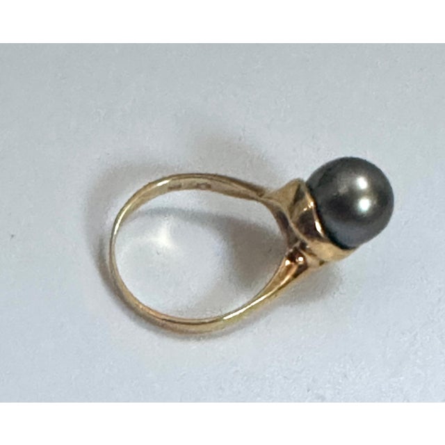 Black Black Tahitian Pearl 9.3 MM Cocktail Ring 18 Karat Yellow Gold For Sale - Image 8 of 18