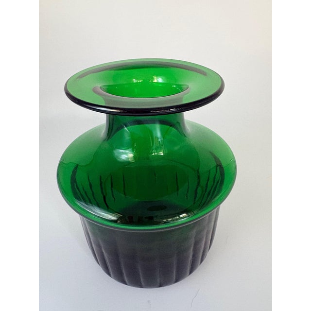 Mid-Century Emerald Green Glass Collar Vase attributed to Bertil Vallien for Boda / Åfors, 1960s For Sale - Image 6 of 14