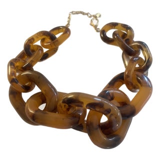 1950s Retro Tortoise Lucite Large Chain Necklace For Sale