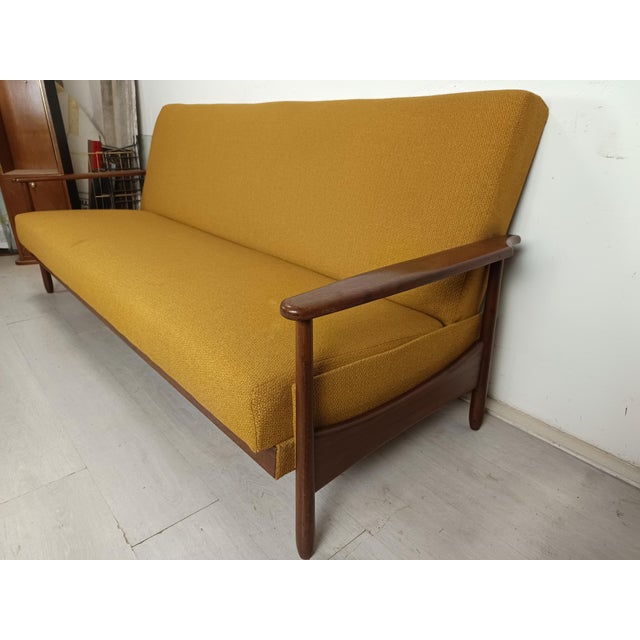 Scandinavian Mustard Bench Sofa, 1960s For Sale - Image 3 of 18