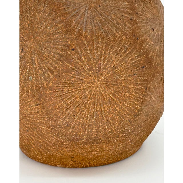 Ceramic Robert Maxwell Mid-Century Sunburst Stoneware Bud Vase, 1960s For Sale - Image 7 of 10