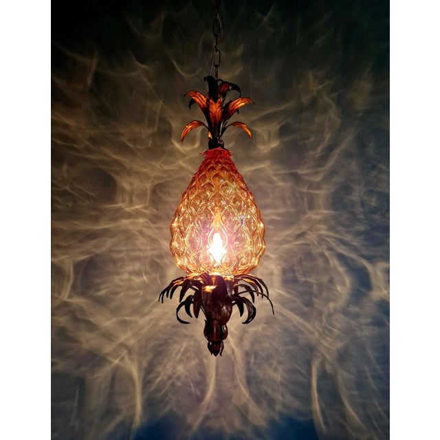 Gold Pineapple Pendant Light in Gold Metal and Amber Glass, Italy, 1960 For Sale - Image 8 of 17