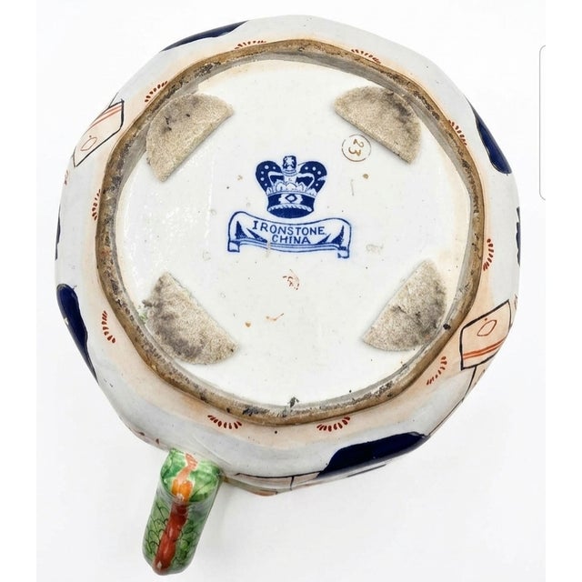 Early 20th Century Mason's Ironstone China Pitcher and Basin Set For Sale - Image 4 of 4