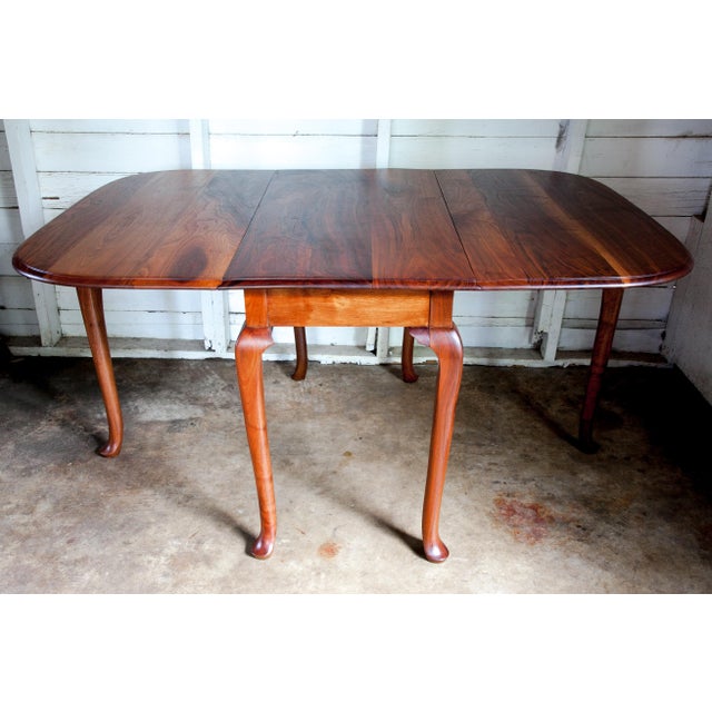 19th Century Early American Walnut Drop-Leaf Dining Table For Sale - Image 4 of 13