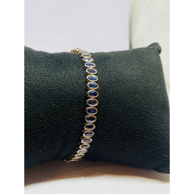 Blue Natural 18k Gold Blue Sapphire 15.19cts Bracelet For Sale - Image 8 of 9