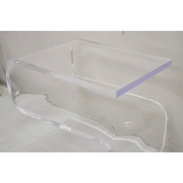 Vintage Mid Century Modern Clear Lucite Sculptural "S" Form" 3 Tier Side Table For Sale - Image 4 of 11