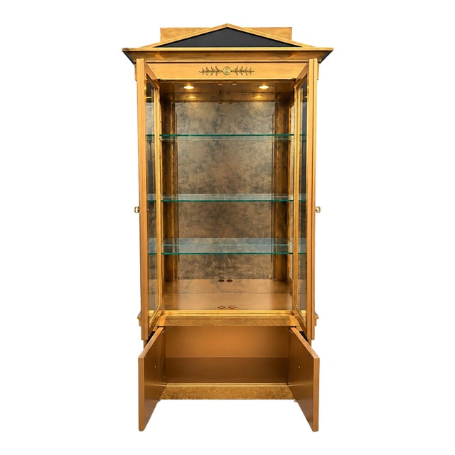 Attributed to Mastercraft Neoclassical Brass & Glass Illuminated Display Cabinet For Sale