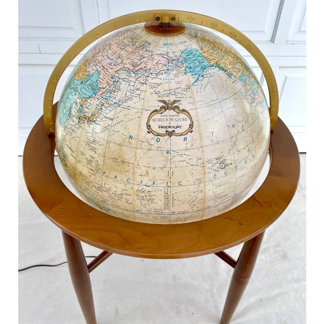 1990s MCM Replogle "Finley" Heirloom Touch Illuminated Floor Globe For Sale - Image 5 of 11
