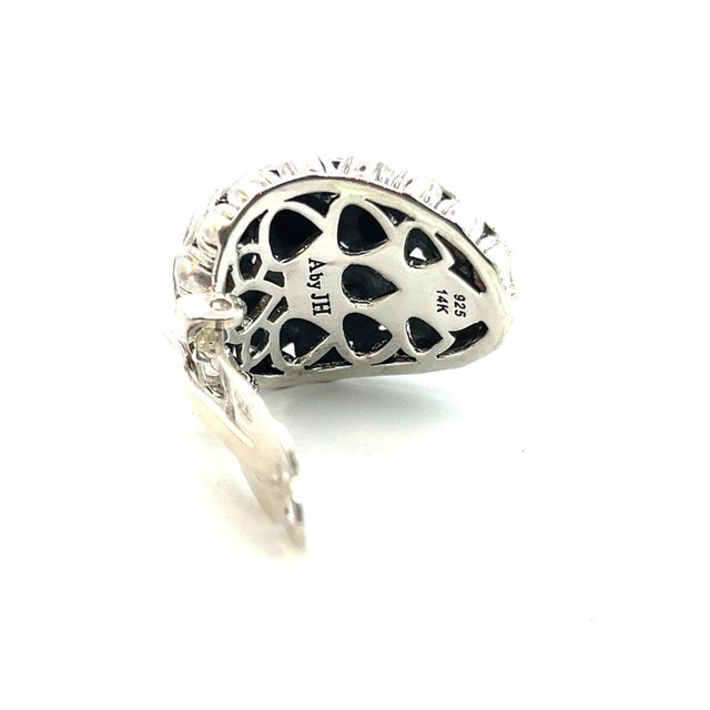 Traditional 1990s Pair of John Hardy Estate Earrings Sterling Silver 14k Y Gold For Sale - Image 3 of 7