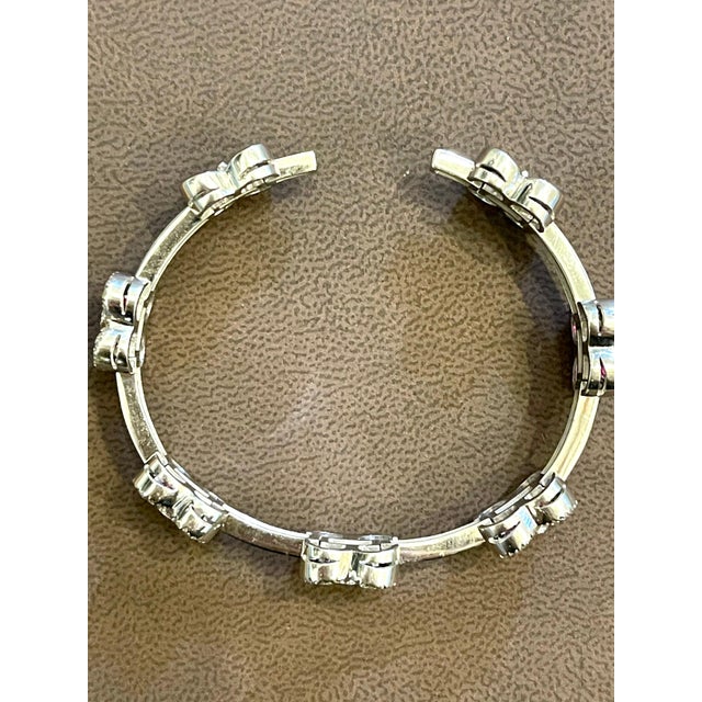 Emerald and Diamond and Gold 37 Grams Cuff Bangle /Bracelet in 18 Karat Gold For Sale - Image 10 of 18