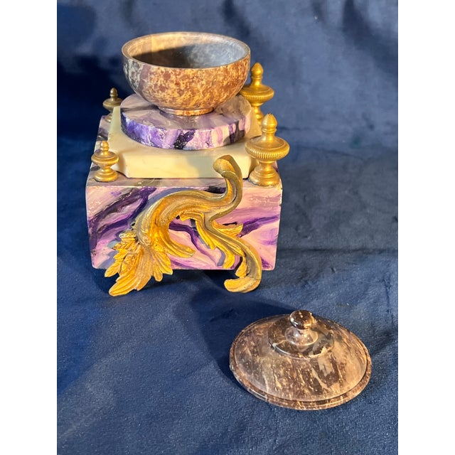 French Napoleon III Style French Inkwell With Gilt Bronze Appliques and Marble Basin For Sale - Image 3 of 11