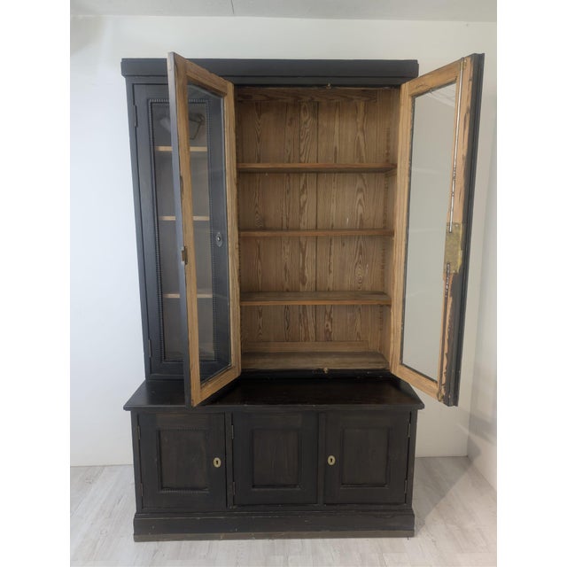 Wood Art Nouveau Glazed Display Cabinet in Wood, 1930s For Sale - Image 7 of 14