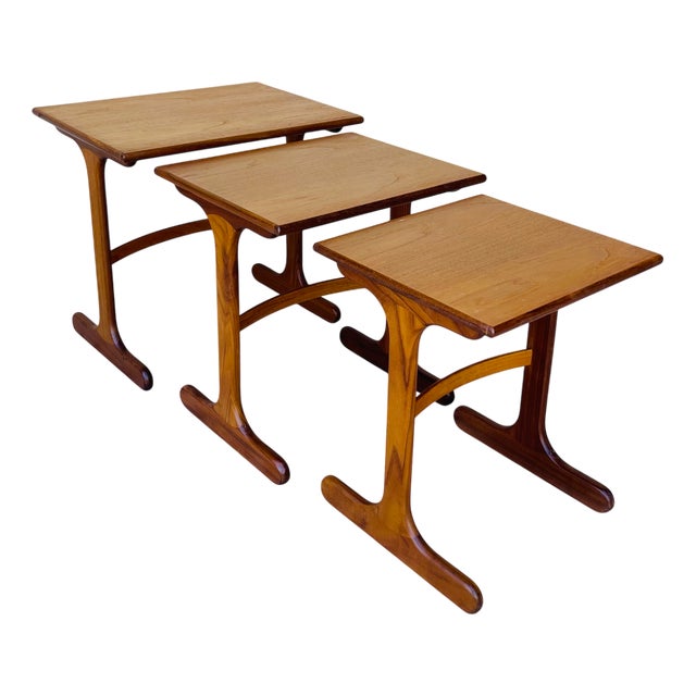 Scandinavian Nesting Tables in Teak, 1960, Set of 3 For Sale
