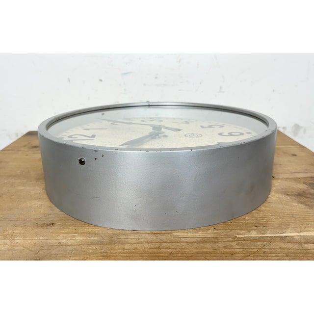 Industrial Factory Grey Wall Clock from Chronotechna, 1950s For Sale - Image 16 of 18