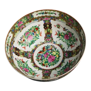 Early 20th Century Antique Large Chinese Rose Medallion Porcelain Wash Bowl with Garden Scene