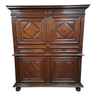 17th Century Louis XIII Two-Part Walnut Buffet For Sale
