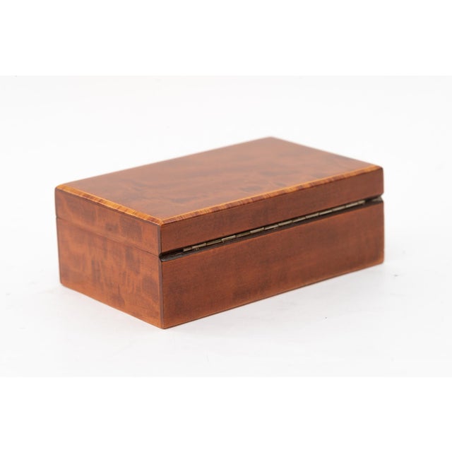 Art Deco Nut Veneer Jewelry Box with Edge Inlay, Vienna, Austria, 1920s For Sale - Image 11 of 15