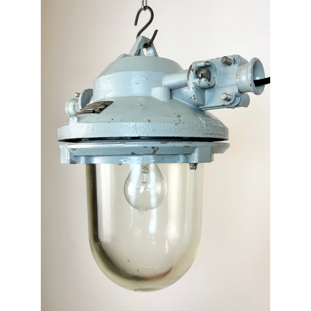 1970s Vintage Industrial Cast Aluminium Light from Elektrosvit, 1970s For Sale - Image 5 of 14