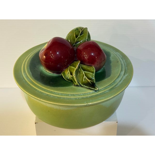 Mid 20th Century Vintage Wade California Apple Motif Covered Art Pottery Bowl For Sale - Image 5 of 12