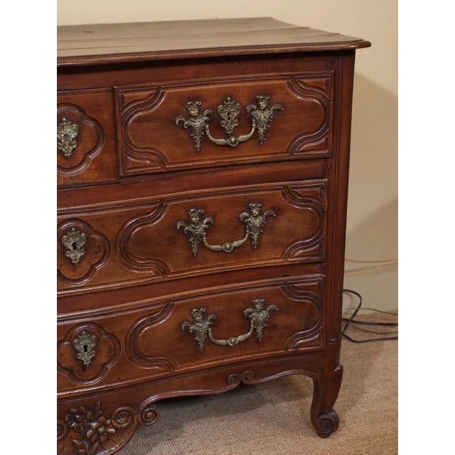 Mid 19th Century Early 19th Century French Regence Oak Commode For Sale - Image 5 of 7