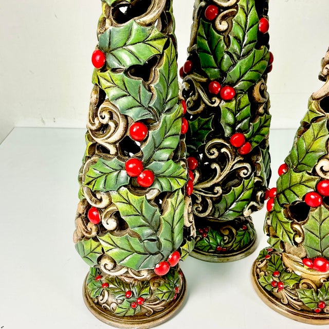 1990s Vintage Americana Boho Chic Christmas Holly Topiary Trees Holiday Accents - Set of 3. For Sale - Image 16 of 17