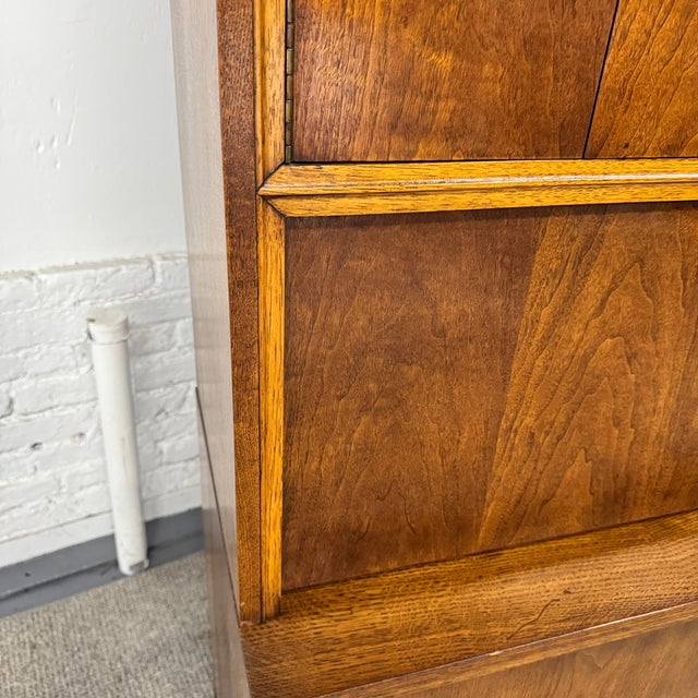 80s Henredon Tall Secretary With Drop Down Desk in Oak For Sale - Image 16 of 18