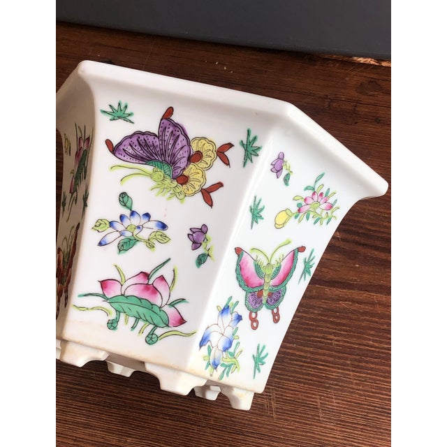 Chinoiserie Vintage Chinoiserie Hexagonal Porcelain Planter For Sale - Image 3 of 12