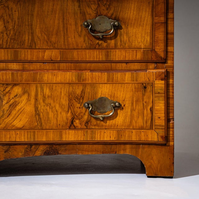Brown Baroque Secretaire with Upper Cabinet in Walnut, 1700s For Sale - Image 8 of 10