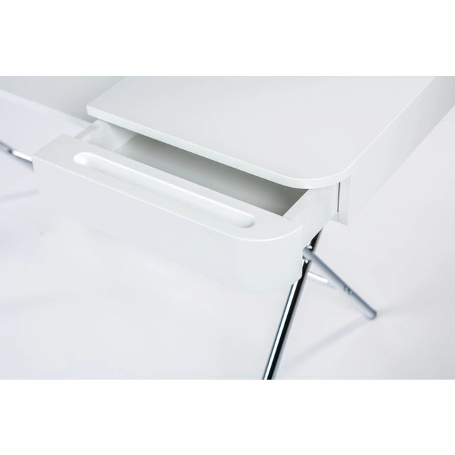 Cosimo Desk with White Mat Lacquered Top & Chrome Frame by Marco Zanuso Jr. for Adentro, 2017 For Sale - Image 10 of 14