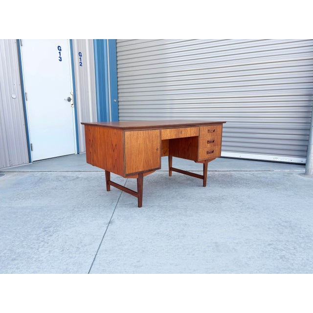 1960s 1960s Danish Modern Teak Partners Desk With Drop-Down Bar & Bookcase Back For Sale - Image 5 of 12