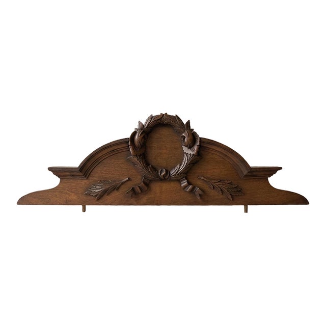 Vintage Carved Wood Furniture Pediment Crest, French Style Architectural Applique, Ornate Laurel Wreath Furniture Topper Decor For Sale