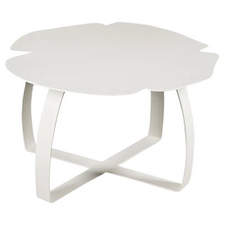 White Iron Andy Coffee Table from VGnewtrend For Sale