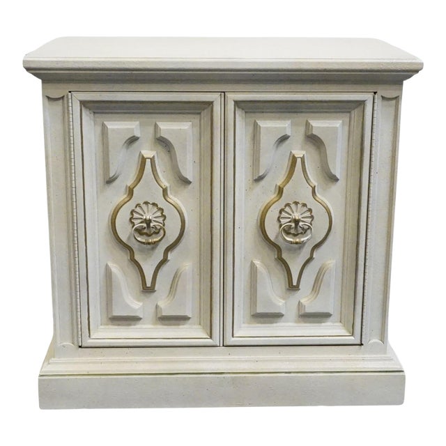 Unique Furniture Italian Mediterranean Style Hollywood Regency 26" Cabinet Nightstand 7117 - Dorado White Finish For Sale
