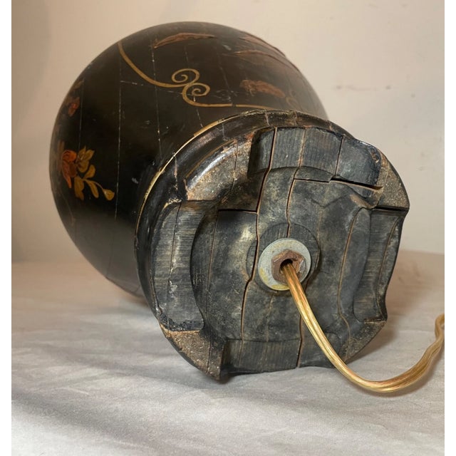 Antique Hand Carved Chinese Lacquered Heavy Wood Brass Electric Table Lamp Light For Sale - Image 15 of 17