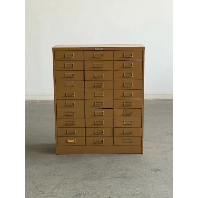 1990s Vintage Steelmaster Industrial Multi-Drawer Cabinet For Sale - Image 5 of 15