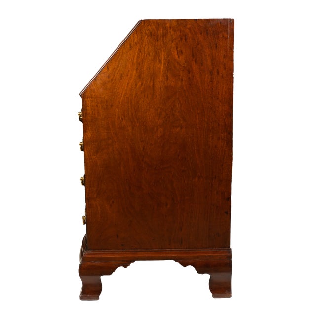 Late 18th Century American Chippendale Oxbow Slant Front Desk For Sale - Image 5 of 9
