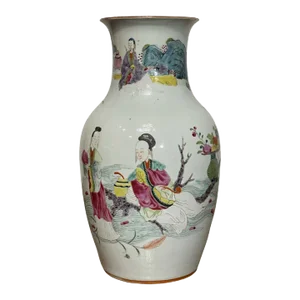 Early 19th Century Hand Painted Chinese Porcelain Vase
